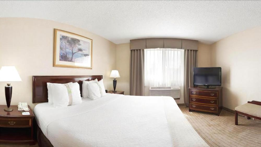 Holiday Inn & Suites Chicago-Carol Stream Wheaton By Ihg Екстериор снимка