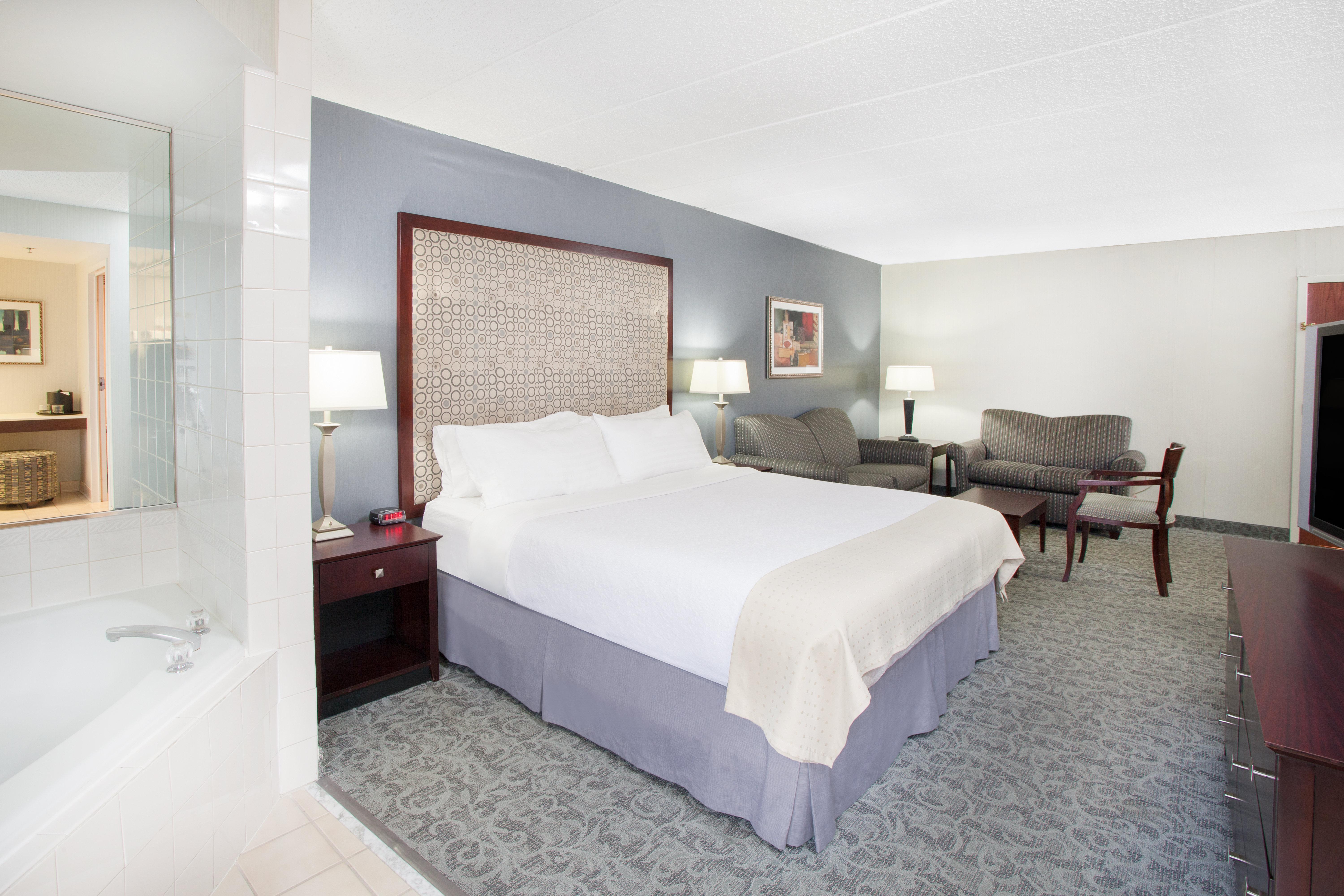 Holiday Inn & Suites Chicago-Carol Stream Wheaton By Ihg Екстериор снимка