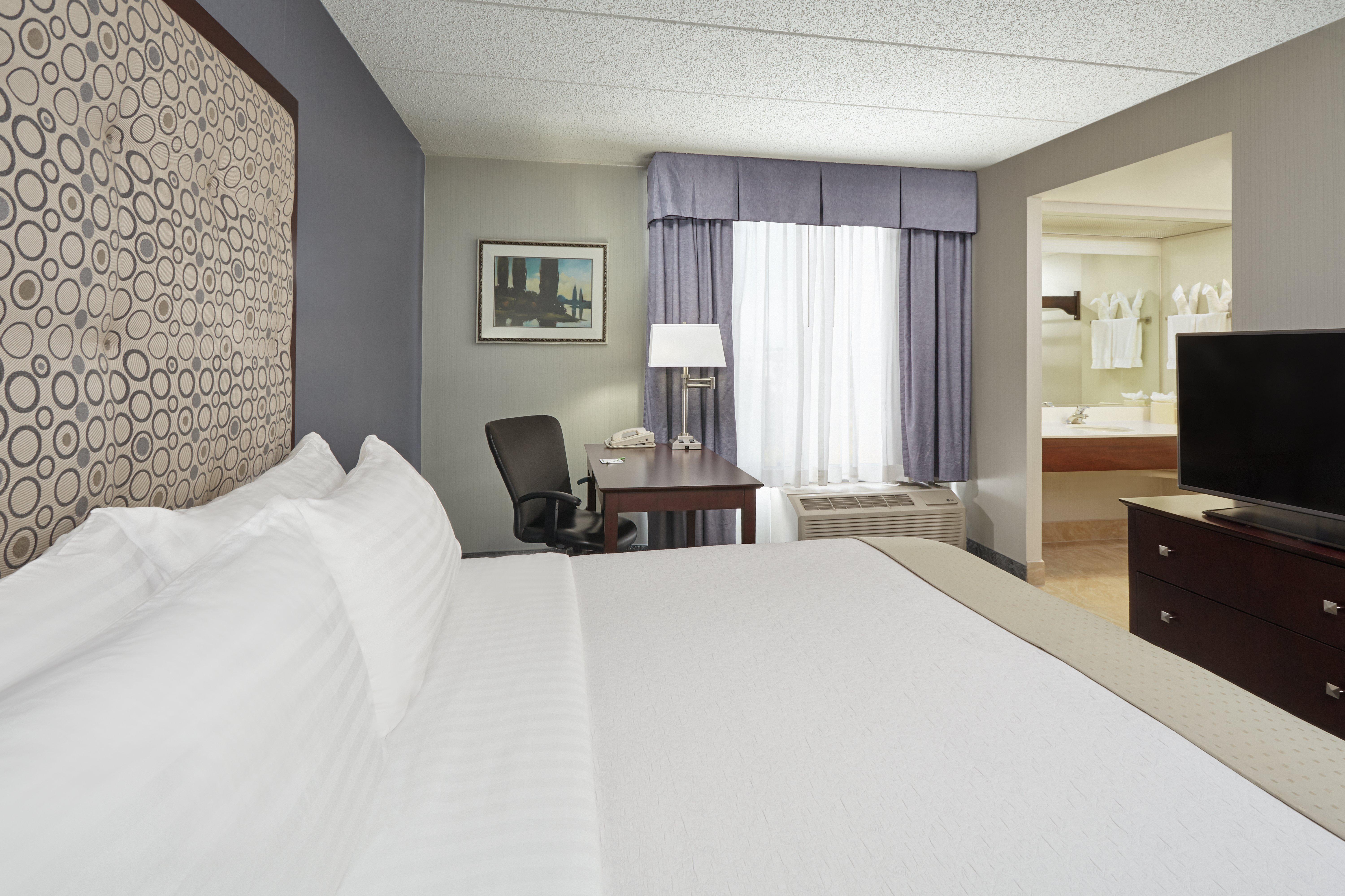 Holiday Inn & Suites Chicago-Carol Stream Wheaton By Ihg Екстериор снимка