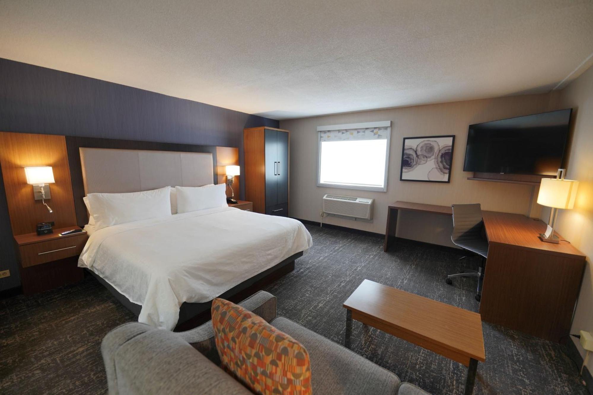 Holiday Inn & Suites Chicago-Carol Stream Wheaton By Ihg Екстериор снимка