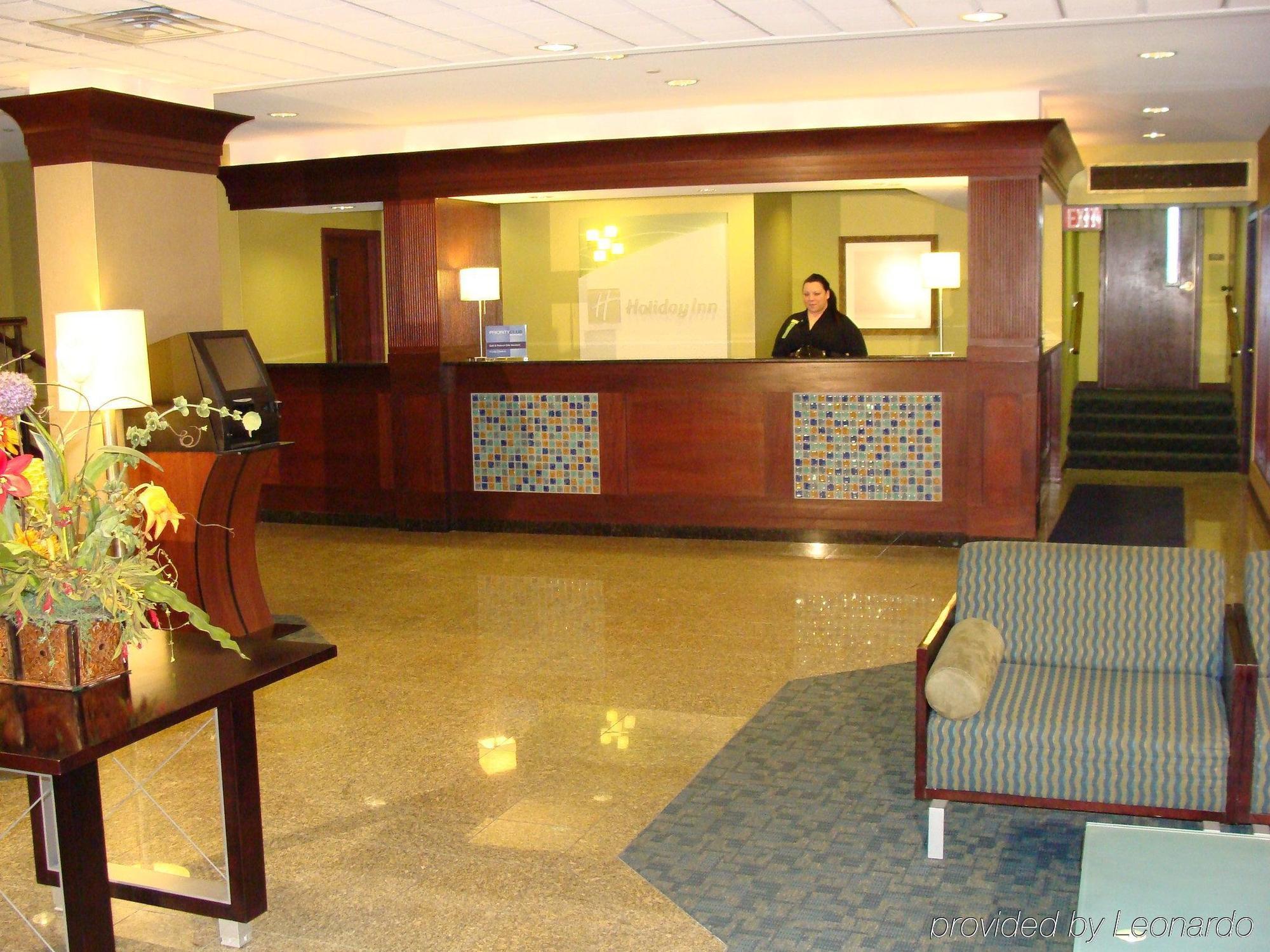 Holiday Inn & Suites Chicago-Carol Stream Wheaton By Ihg Интериор снимка