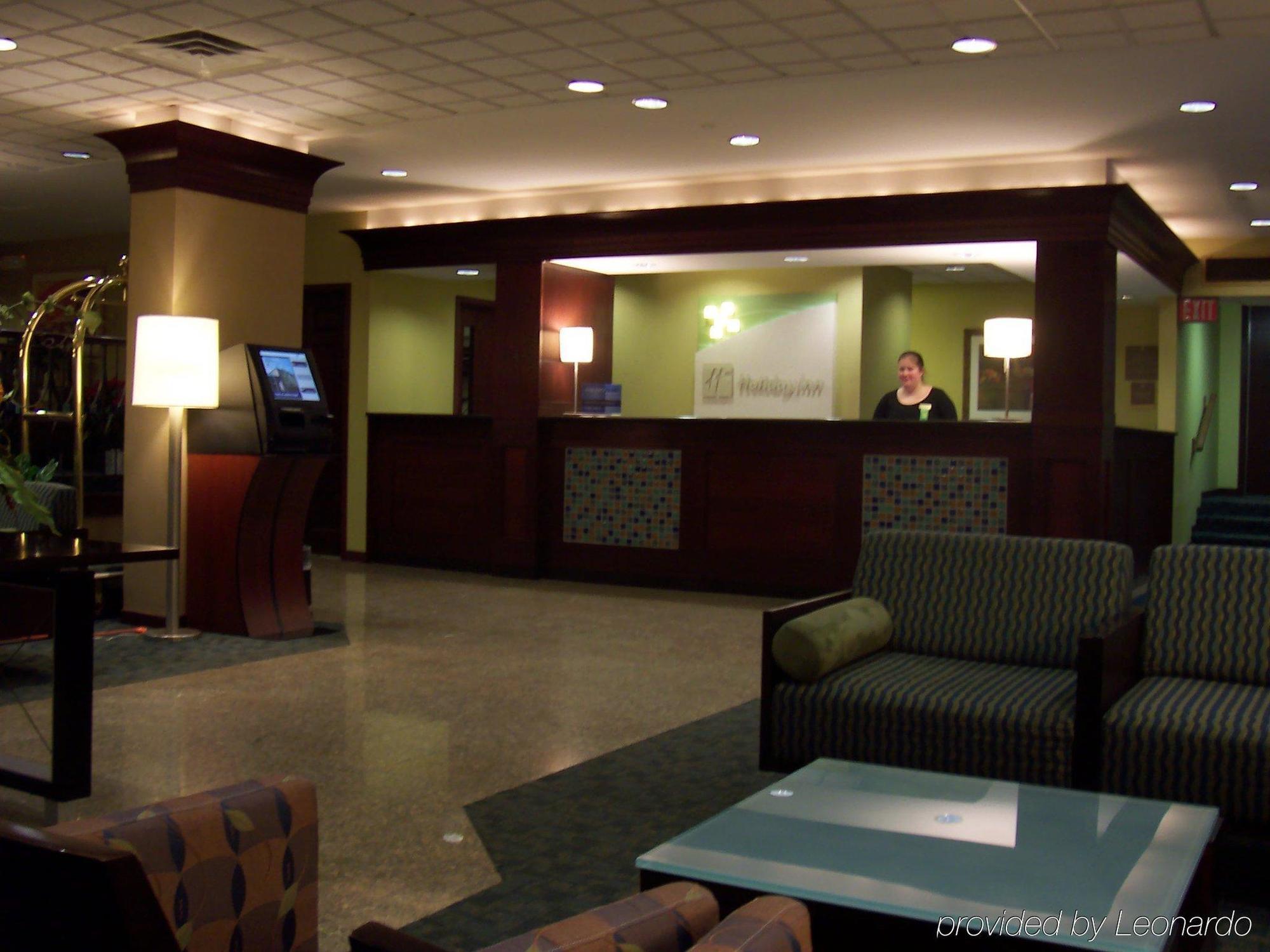 Holiday Inn & Suites Chicago-Carol Stream Wheaton By Ihg Интериор снимка