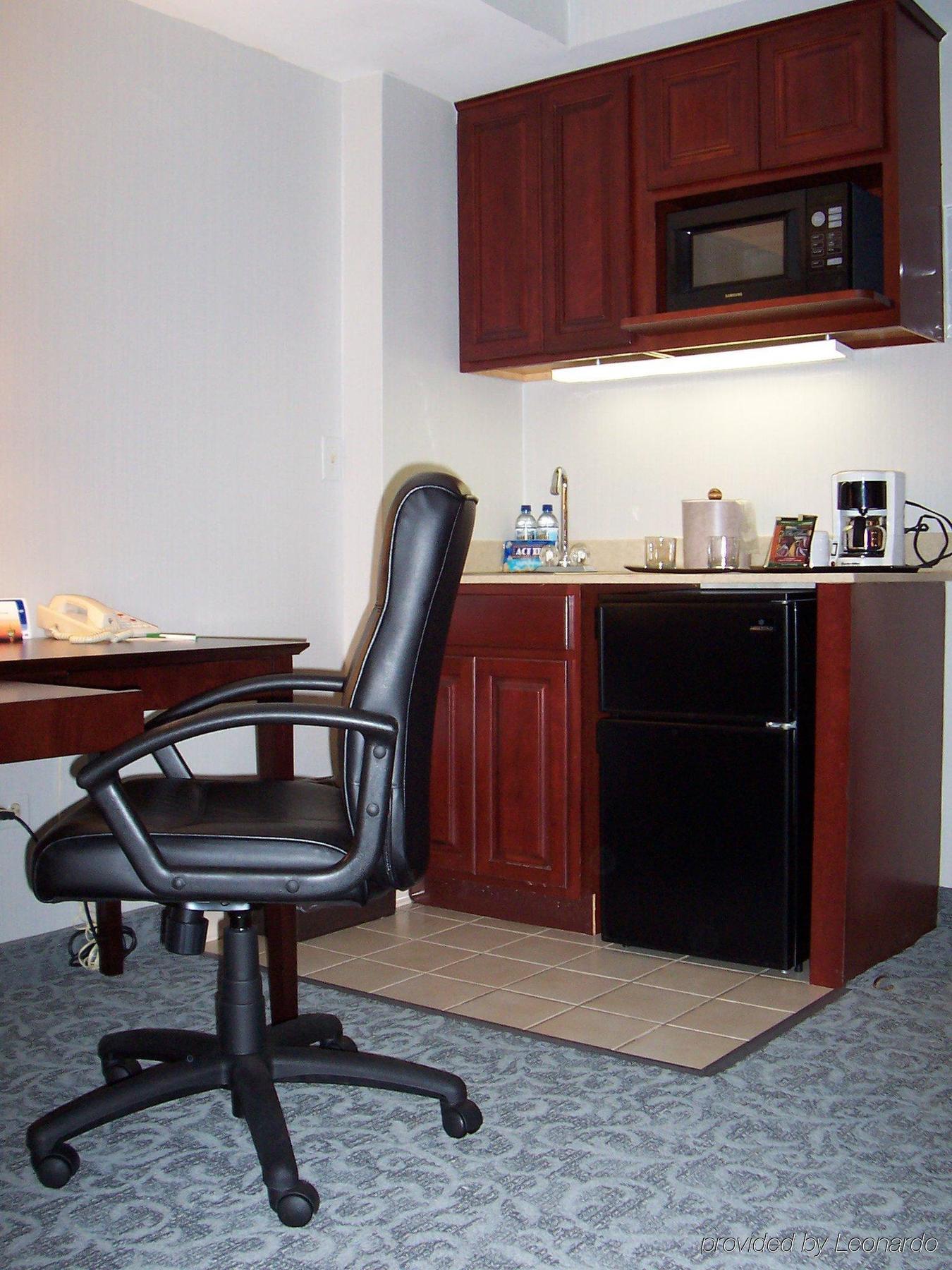 Holiday Inn & Suites Chicago-Carol Stream Wheaton By Ihg Стая снимка