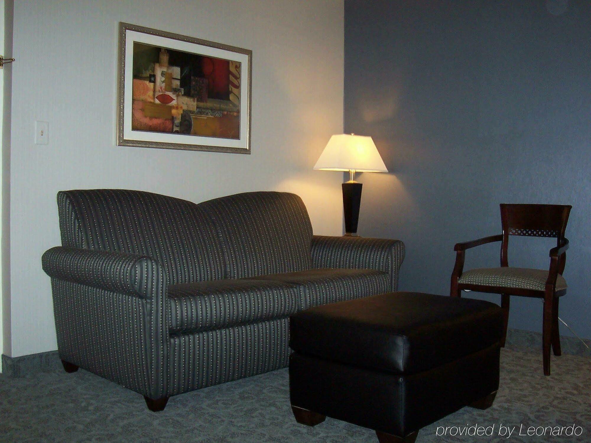 Holiday Inn & Suites Chicago-Carol Stream Wheaton By Ihg Интериор снимка